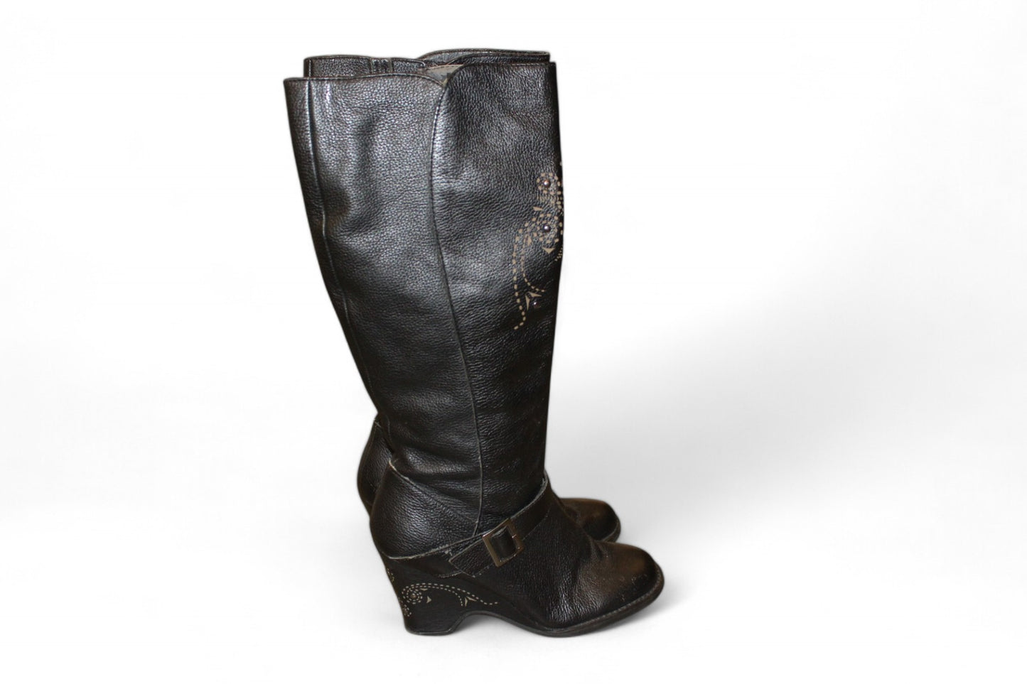 Soho Lab Boots Schwarzes Leder, Nieten, Keilabsatz, Größe 38,5