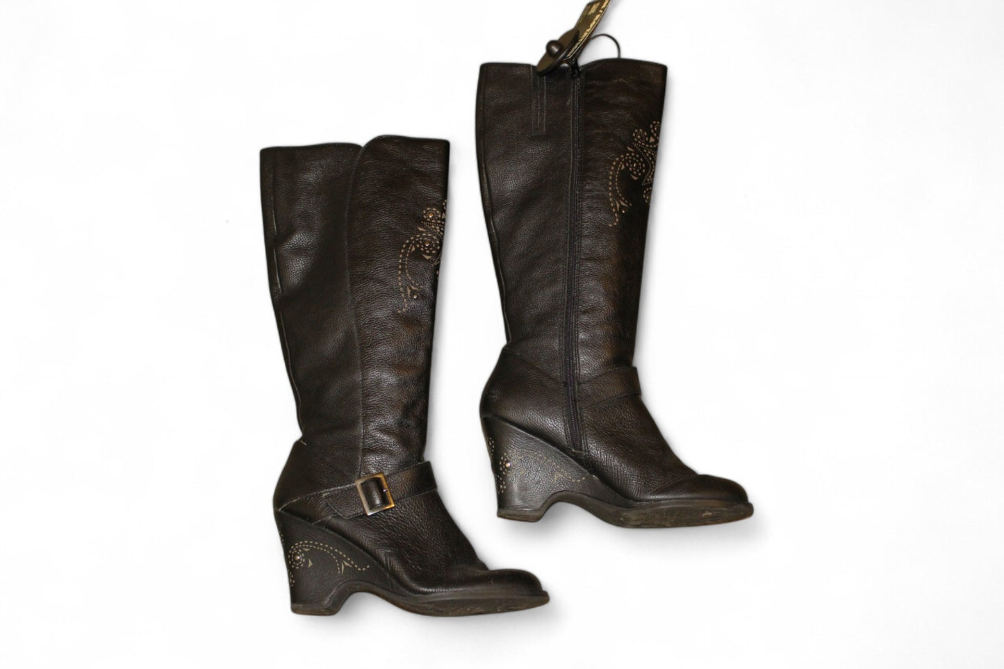 Soho Lab Boots Schwarzes Leder, Nieten, Keilabsatz, Größe 38,5