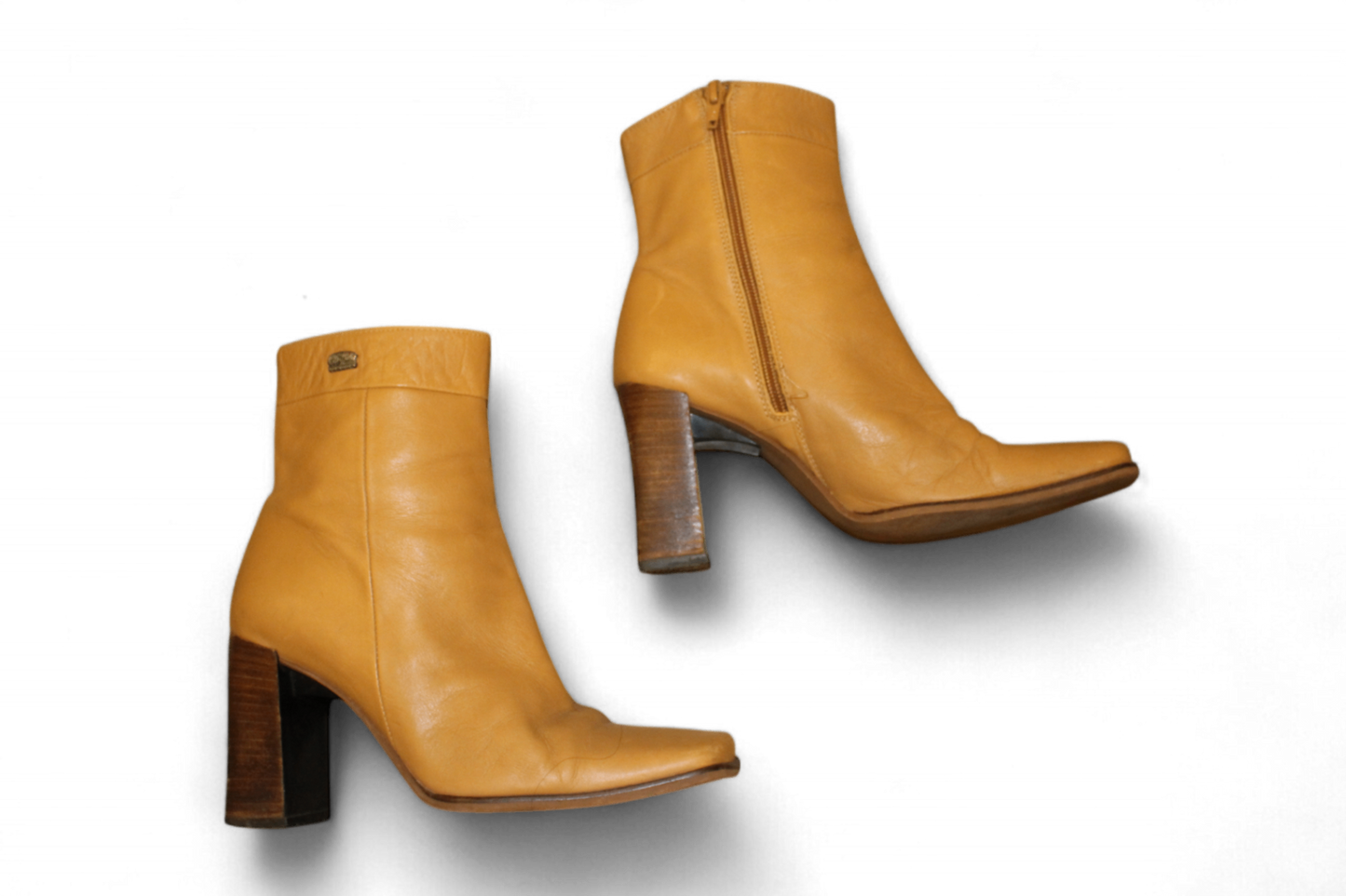 Buffalo Boots, Kamelfarbenes Leder, Größe 39