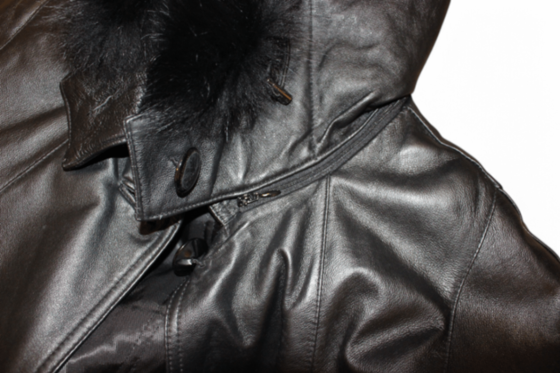 Private Coat M/L Black Leather, Detachable faux fur hood, Se