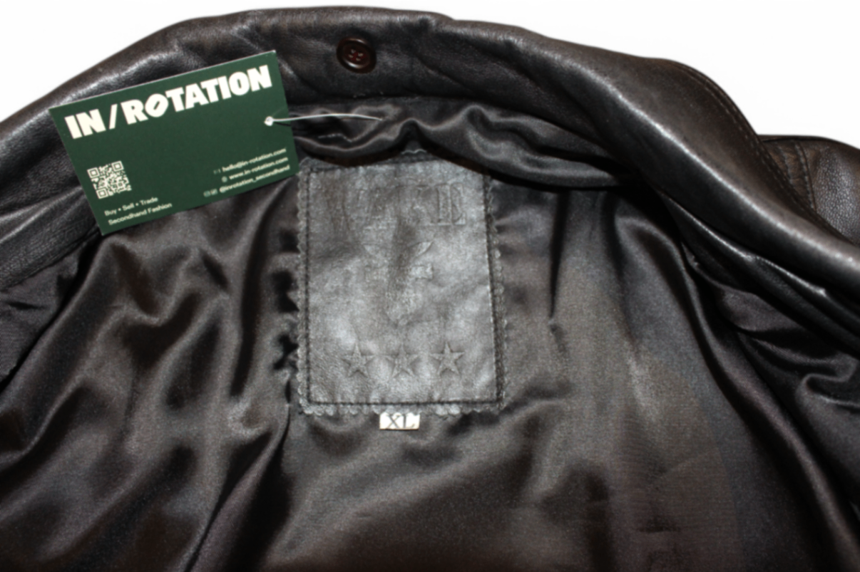 Vintage Coat XL Black Leather, Button closure, Se
