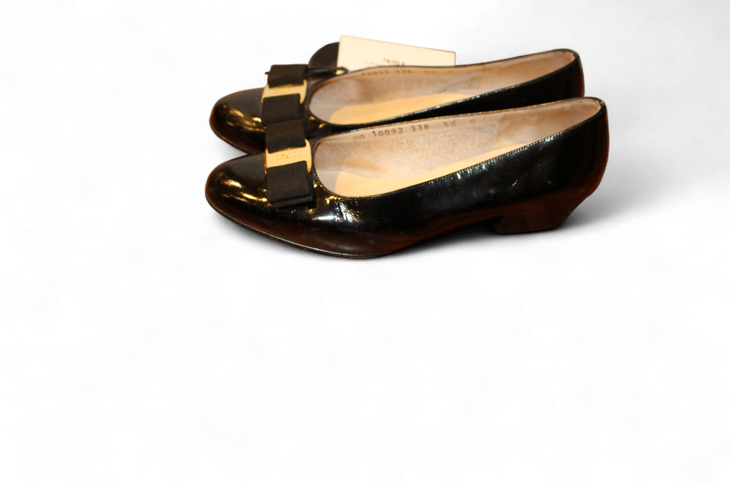 W - Salvatorre Ferragamo Shoes 36.5 Black Leather, Vara, Reduced (light scuffs), T