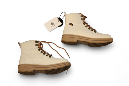 Teva Boots Cream Leather, Midform, Size 39