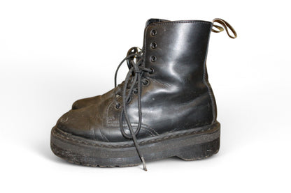 Doc Martens Boots 41 Black Leather, Reduced (marks and dirt), T