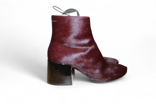 MM6 Maison Margiela Boots, Burgundy Pony fur, Size 38 (Mainzerstr)