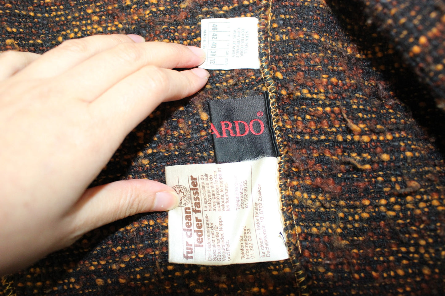 M - Vintage Coat M/L Black Leather, Tweed lining, Leonardo, T